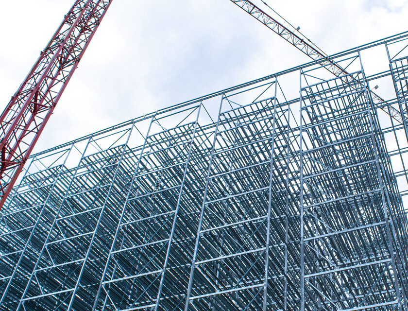Construction of a rack facade
