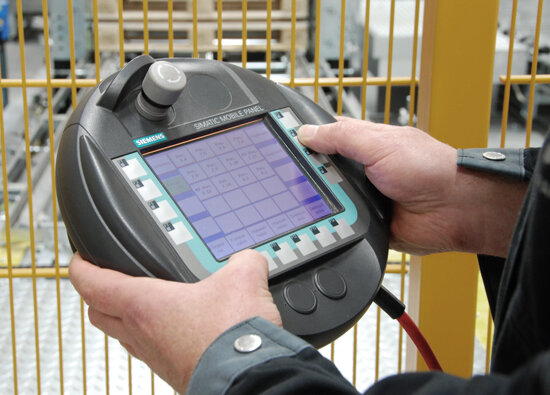 Operation of the software by means of Siemens Mobil Panel Operation of the software by means of Siemens Mobil Panel